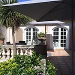Couette-café La Begude - Boutique Luxury Saint-Tropez