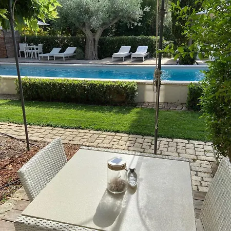 Bed & Breakfast La Begude - Boutique Luxury 4*