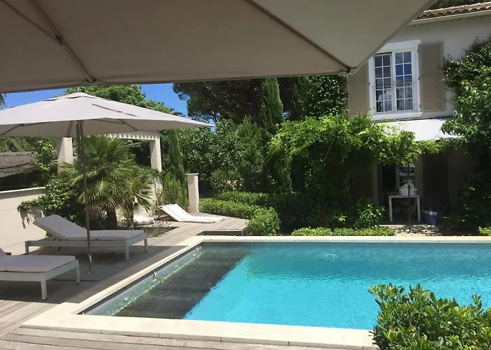 Panzió La Begude - Boutique Luxury Saint-Tropez