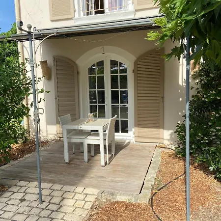 La Begude - Boutique Luxury Couette-café Saint-Tropez