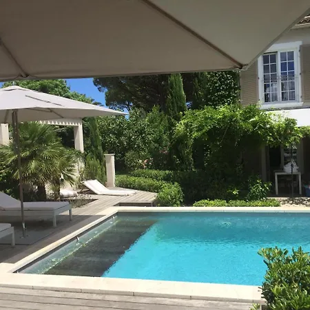 Panzió La Begude - Boutique Luxury Saint-Tropez