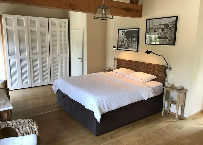 La Begude - Boutique Luxury Couette-café 4*