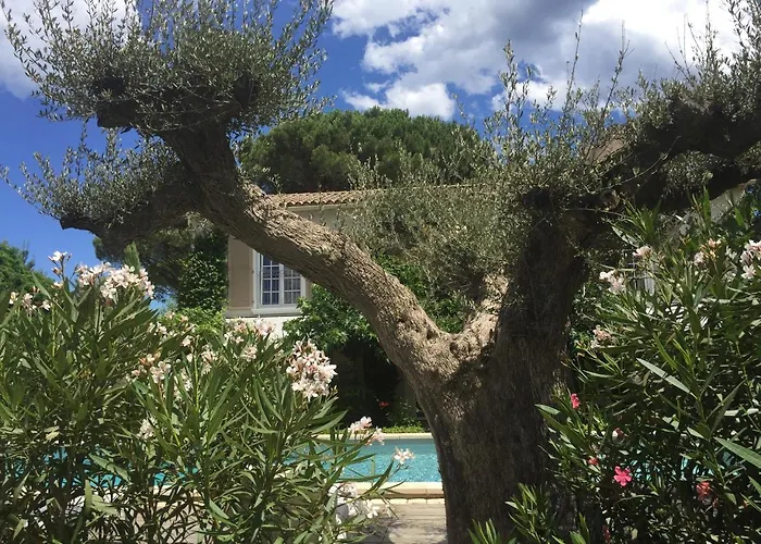 La Begude - Boutique Luxury Couette-café 4*