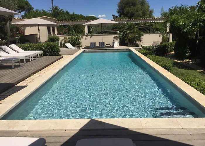 La Begude - Boutique Luxury Bed & Breakfast 4*