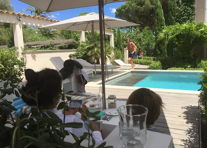 La Begude - Boutique Luxury Couette-café 4*